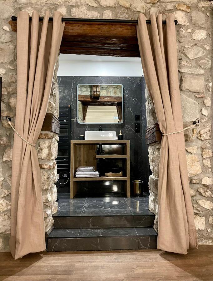 La Loge De Pierre Au Coeur De La Vieille Ville D Annecy Exteriér fotografie